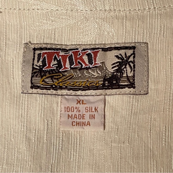 Silk Tropical Short Sleeve Blouse Top - Picture 7 of 13